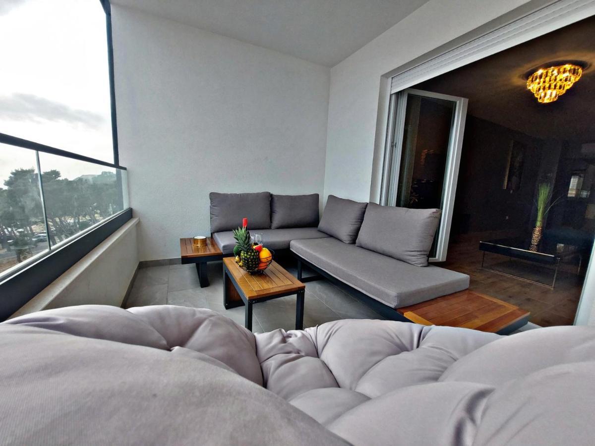 Apartman Aria De Lux Макарска Экстерьер фото